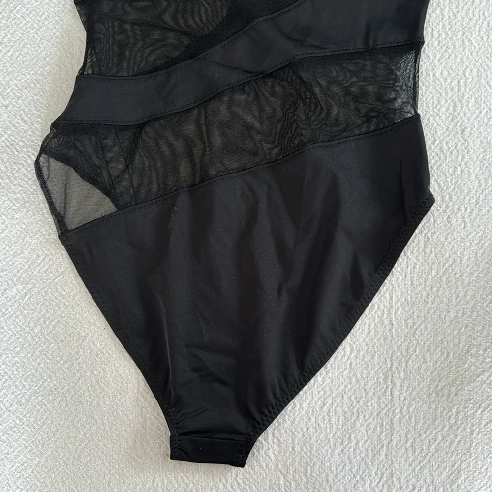 Normal Kamali Snake Mesh One shoulder Swimsuit, size Large, $265